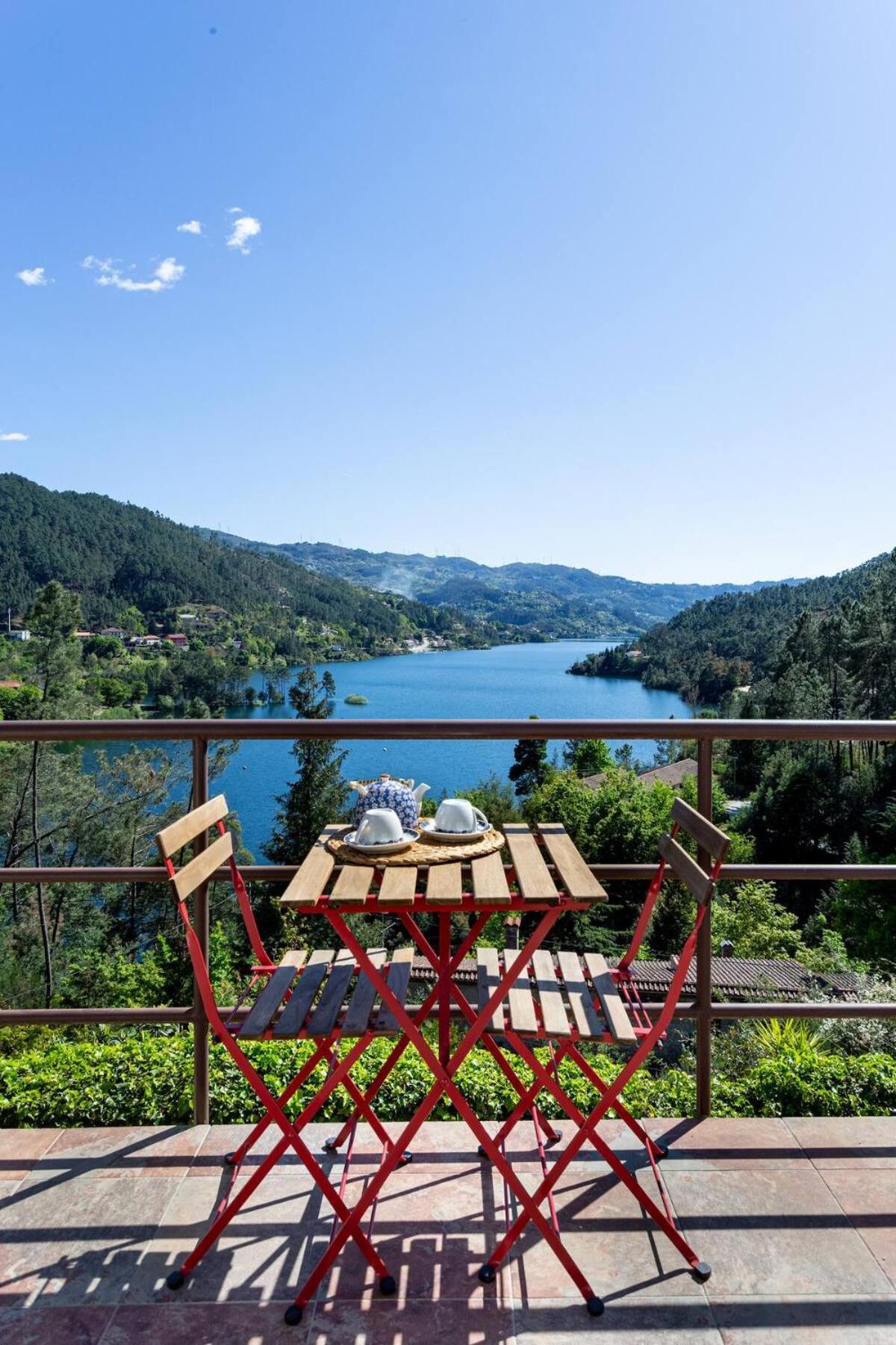 Geres Mountain Lake Views By Geres Casas Exterior foto